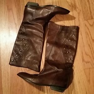 🌟 Via Spiga 🌟 Genuine Leather Studded Fabulous  ❣ FINAL PRICE ❣️❣️❣️❣️❣️